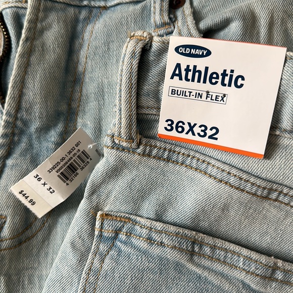 Old Navy Men’s Jeans - Picture 2 of 2